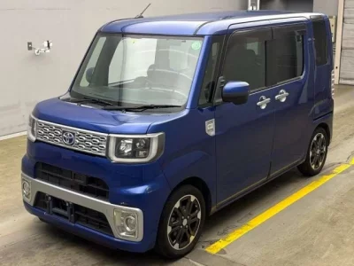 Toyota PIXIS MEGA