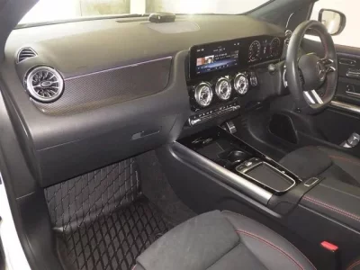 Mercedes-Benz B CLASS