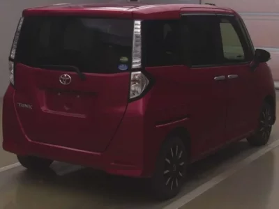 Toyota TANK