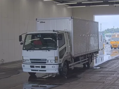 Mitsubishi FUSO FIGHTER
