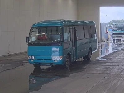 Mitsubishi BUS