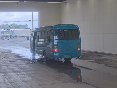 Mitsubishi BUS