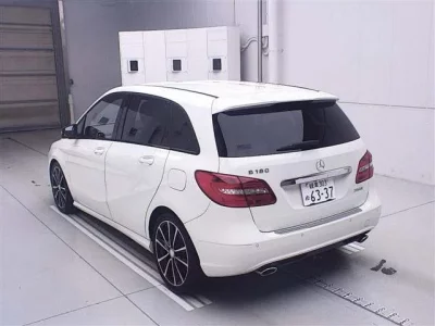 Mercedes-Benz B CLASS