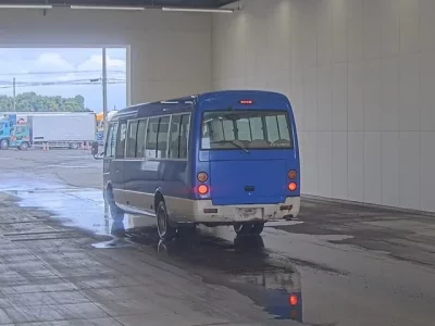 Mitsubishi BUS