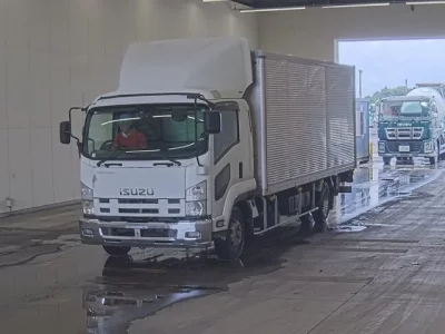 Isuzu FORWARD