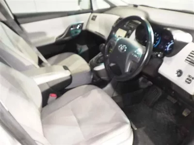 Toyota MARK X ZIO