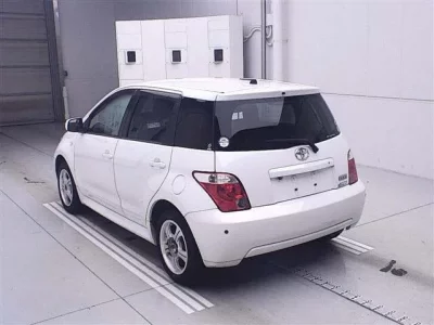 Toyota IST