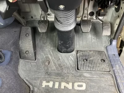 Hino TRUCK