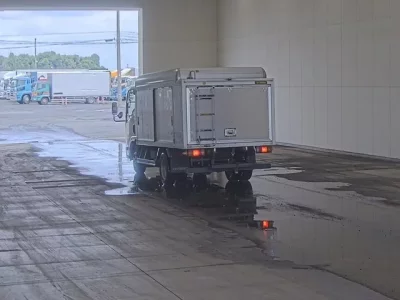 Mazda TITAN