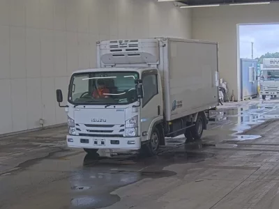 Isuzu ELF