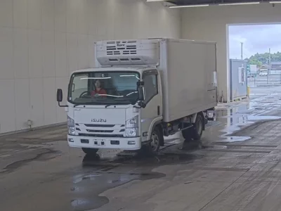 Isuzu ELF