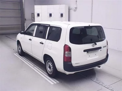 Toyota SUCCEED