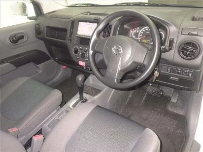 Nissan AD