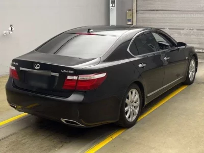 Lexus LS