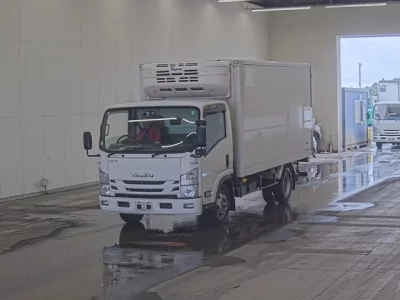 Isuzu ELF