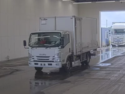 Isuzu ELF