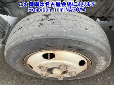 Isuzu TRUCK