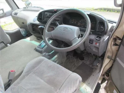Toyota COASTER