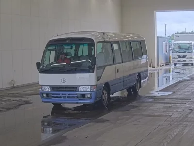 Toyota COASTER