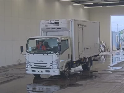 Isuzu ELF
