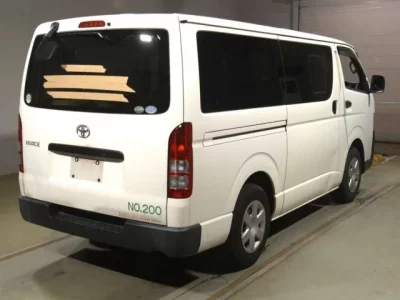 Toyota HIACE VAN