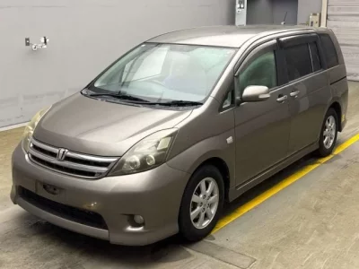 Toyota ISIS