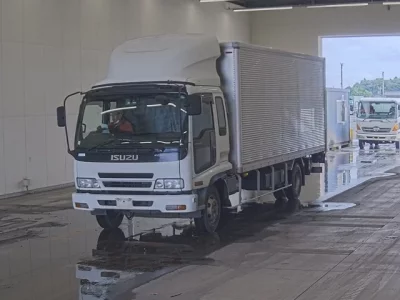Isuzu FORWARD