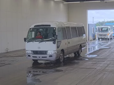 Toyota COASTER
