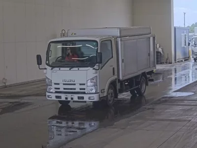 Isuzu ELF