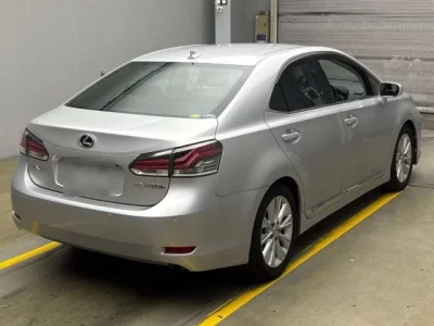 Lexus HS