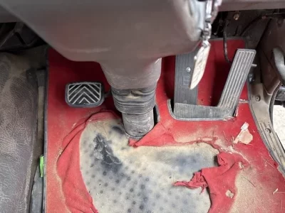 Nissan TRUCK