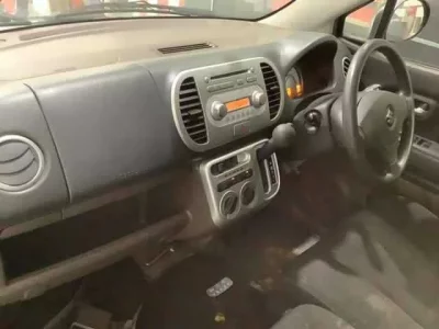 Suzuki MRWAGON