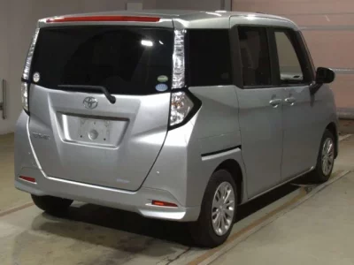 Toyota TANK