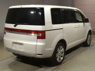 Mitsubishi DELICA D5