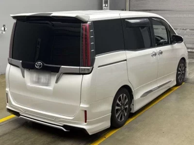 Toyota ESQUIRE