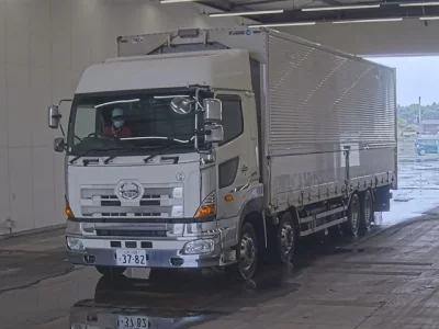 Hino PROFIA