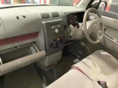 Toyota PIXIS SPACE