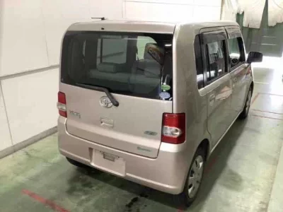 Toyota PIXIS SPACE