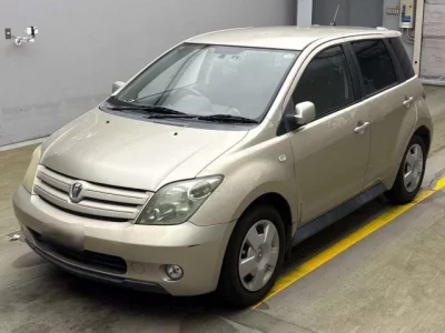 Toyota IST