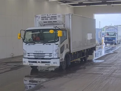 Isuzu FORWARD