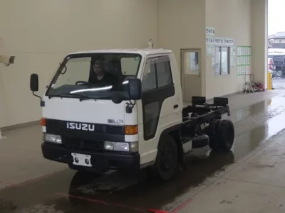 Isuzu ELF