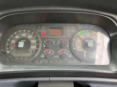 Hino TRUCK