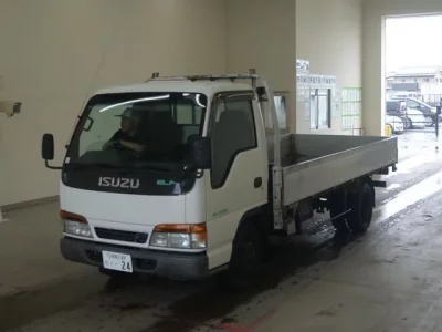 Isuzu ELF