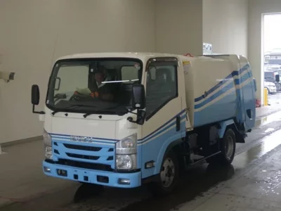 Isuzu ELF
