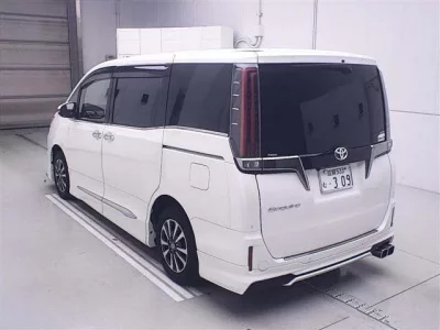 Toyota ESQUIRE