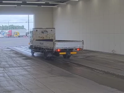 Isuzu TRUCK