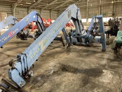 TADANO CRANE
