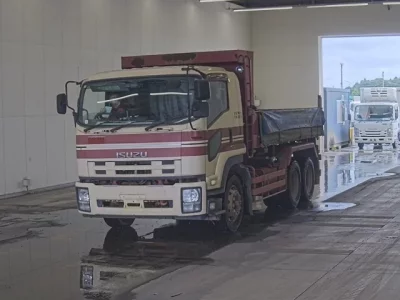 Isuzu TRUCK