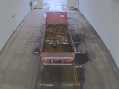 Isuzu TRUCK