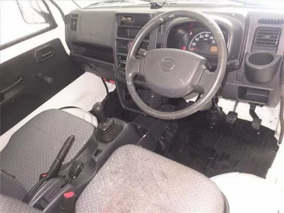 Nissan CLIPPER TRUCK